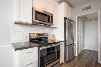 Fully Equipped Kitchen at Los Robles Apartments, Pasadena